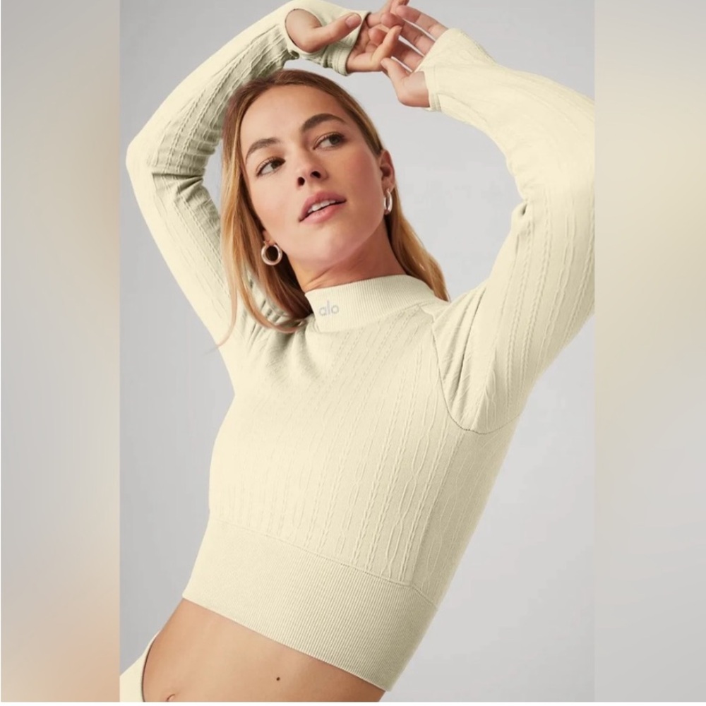 ALO Yoga Cable knit Mock Turtleneck